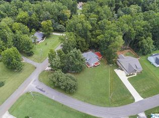 118 Erle Phillips Rd, Huntsville, AL 35806