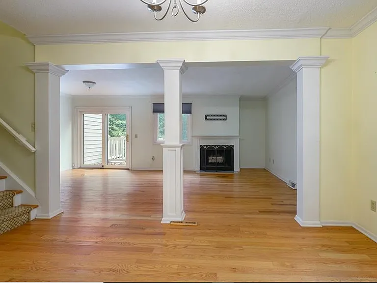 14 Currier Pl — Photo 9