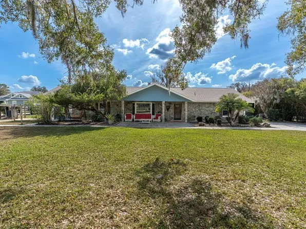 7843 Shoupe Rd, Plant City, FL 33565