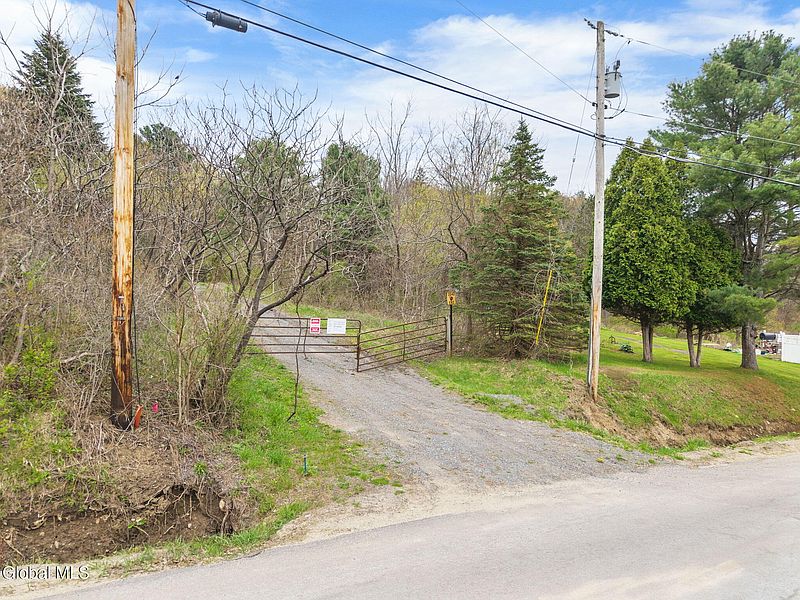 4th image of L 24.2 Switzer Hill Road