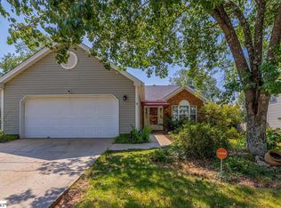 620 Fairview Lake Way, Simpsonville, SC 29680