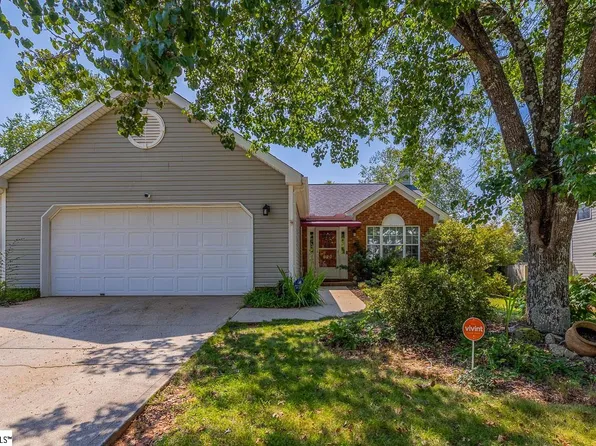 620 Fairview Lake Way, Simpsonville, SC 29680