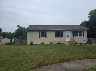 11 Locke Ct, Newark, DE 19702
