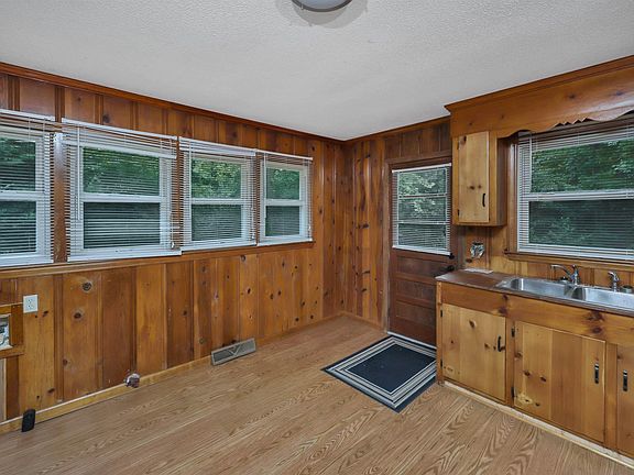 5th image of 140 Mabus Rd