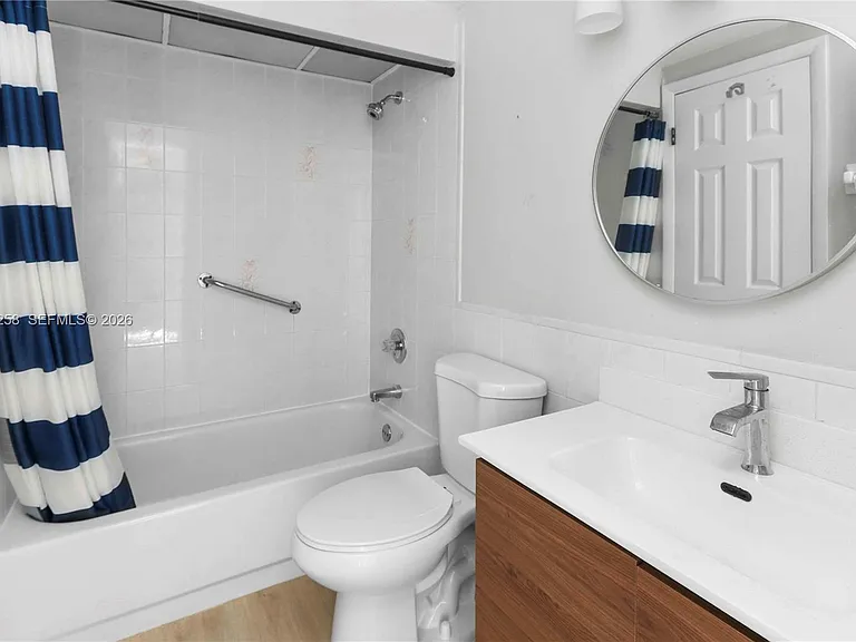9411 SW 4th St #308 — Photo 16