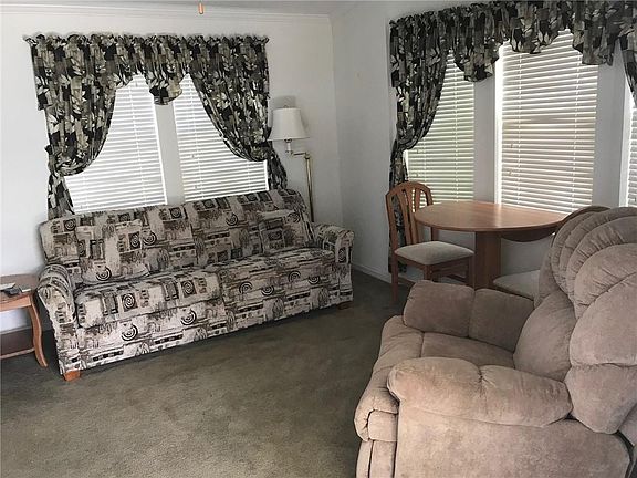 3rd image of 1601 Citrus Cir