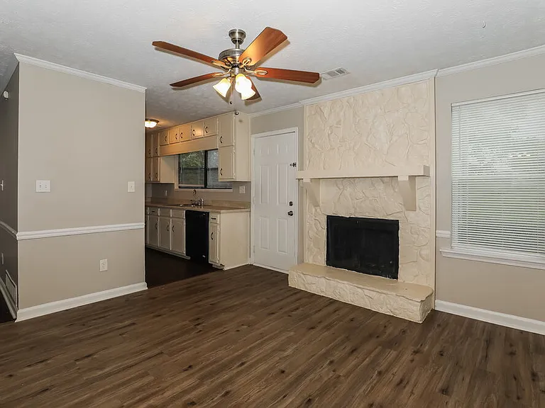 8194 Canyon Forge Dr — Photo 9