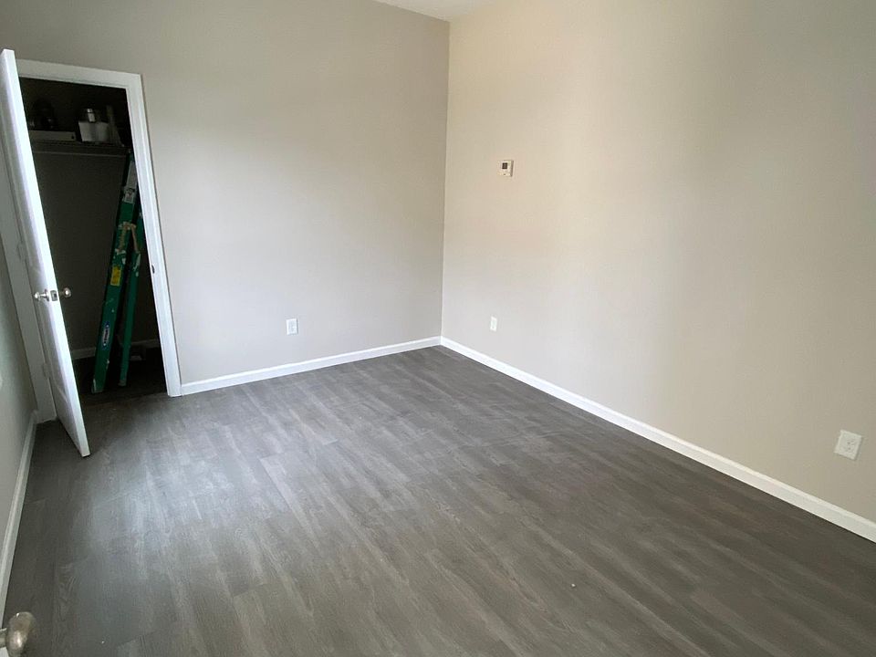 187 Washington Ave Fort Lee, NJ Zillow