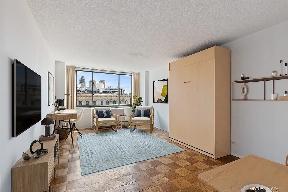 2025 Broadway Unit 17G  