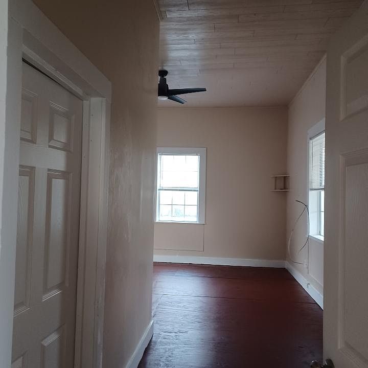 1st image of 316 W Kenedy Ave