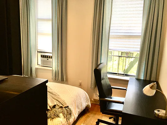 Rented by Corcoran | media 15