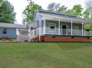 208 Hagood Park Dr, Easley, SC 29640