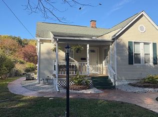 425 Alaska St, Staunton, IL 62088