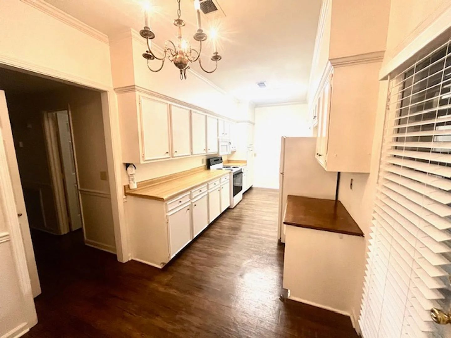 Quinn St - 1127 — Photo 3