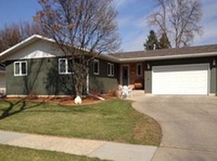 2805 3rd St N, Fargo, ND 58102