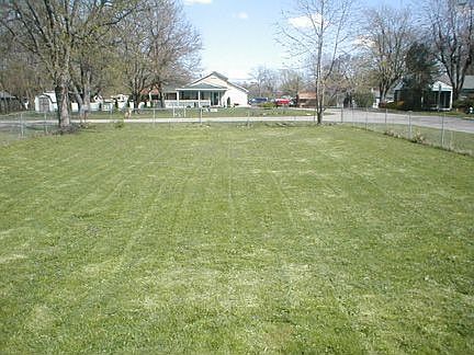 huge fenced in yard for kids and pets