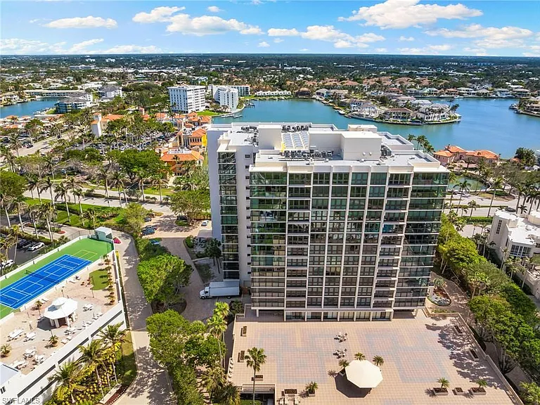 4031 Gulf Shore Blvd N #7D — Photo 42
