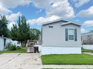 1904 SW 15th St #91, Lincoln, NE 68522