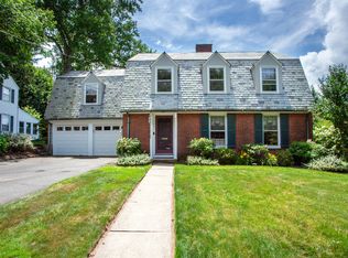 23 Mountain View Dr, West Hartford, CT 06117