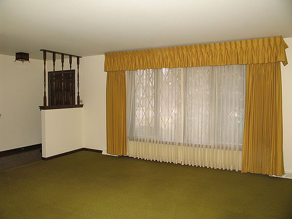 3rd image of 504 Parkshore Dr
