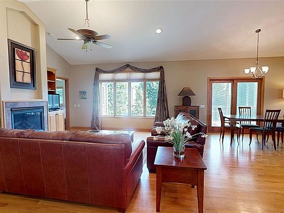 4th image of 3458 Killarney Rd