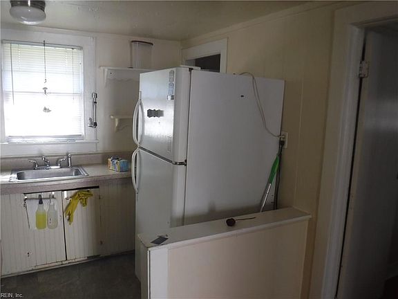 4th image of 416 Norfolk Ave #7