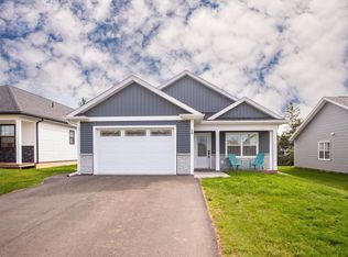 28 Emily Dr, Charlottetown, PE C1C 0S5