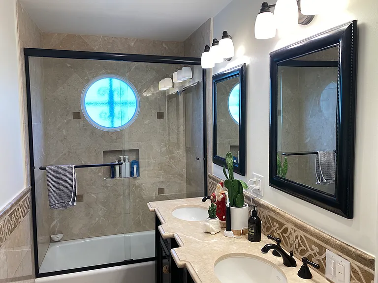 2301 Valley Dr — Photo 11
