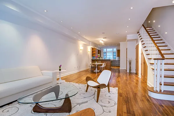 Rented by Julianna Realty Corp | media 17