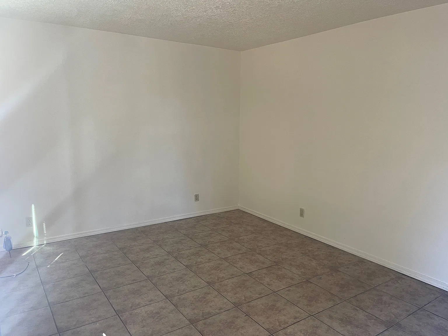 13401 Fruit Avenue Northeast - B — Photo 3