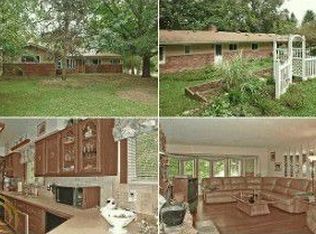 7534 Thornwood St, Canton, MI