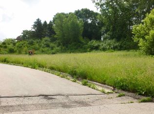 1904 Eastwood Way, Mount Horeb, WI 53572