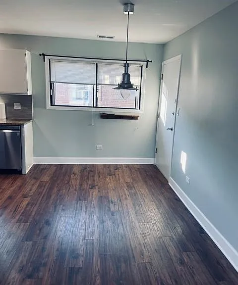 5991 N Northwest Hwy #302 — Photo 2