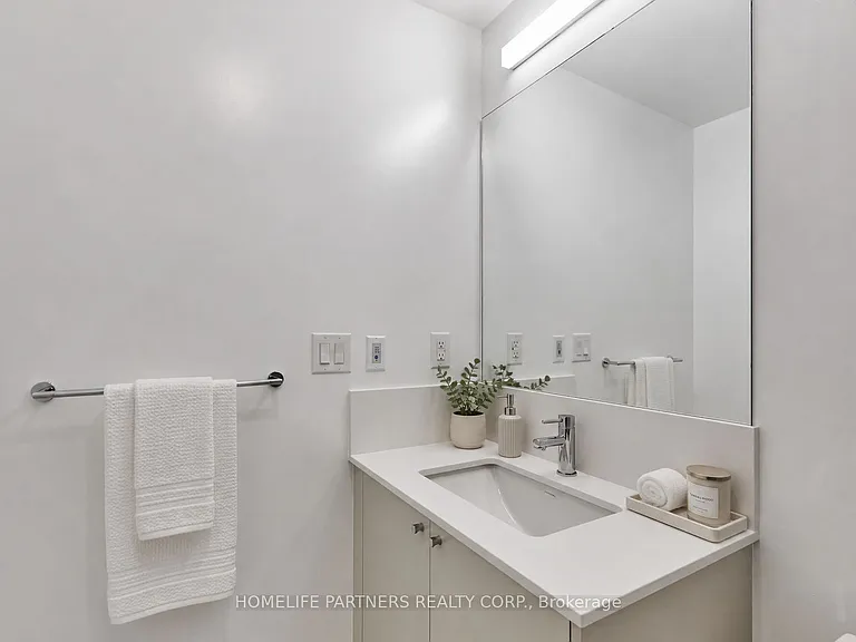 10 Oak St #1107 — Photo 19