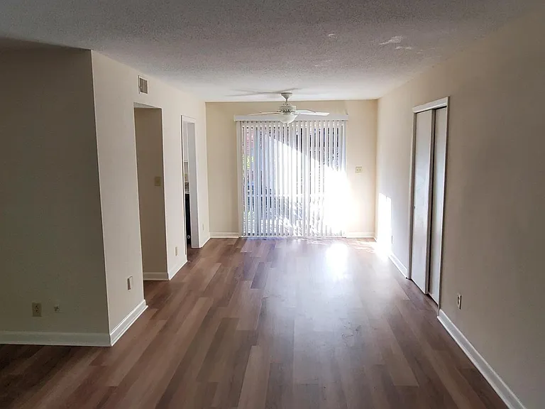 315 W Forest Ave — Photo 4