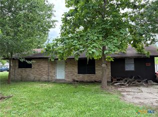 116 S Williams St, Placedo, TX 77977