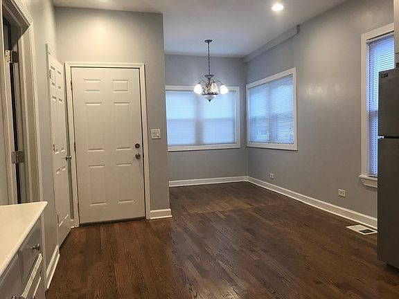 5th image of 4131 N Monticello Ave #1
