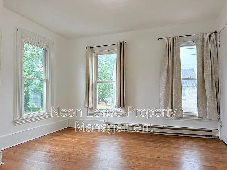 200 SE 2nd St #200 — Photo 24
