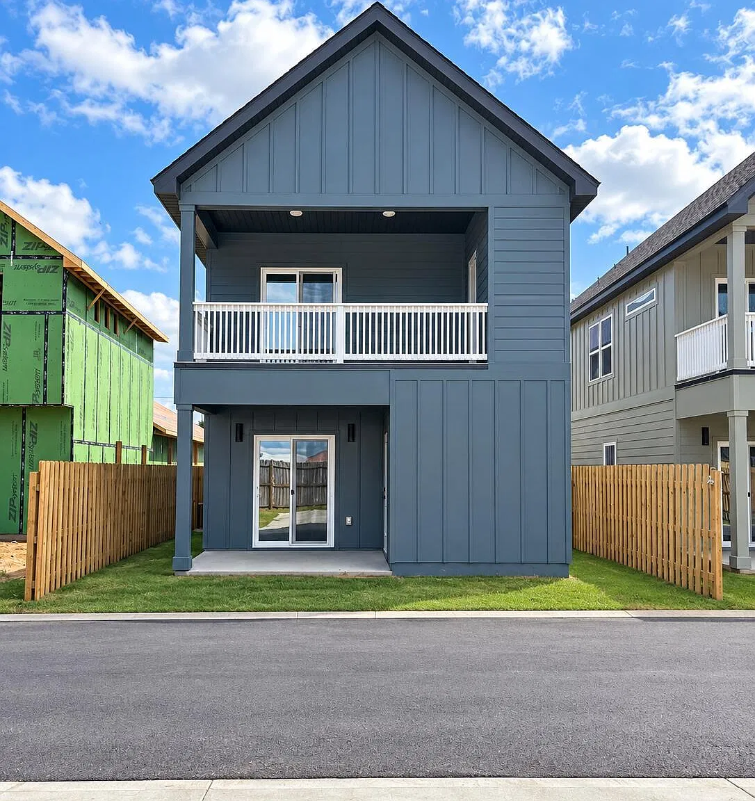 3 bed, 1468 sqft, $2,300 — Photo 3