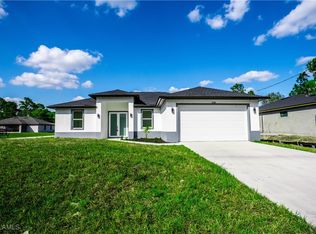 3744 Kilarney St, Fort Myers, FL 33905