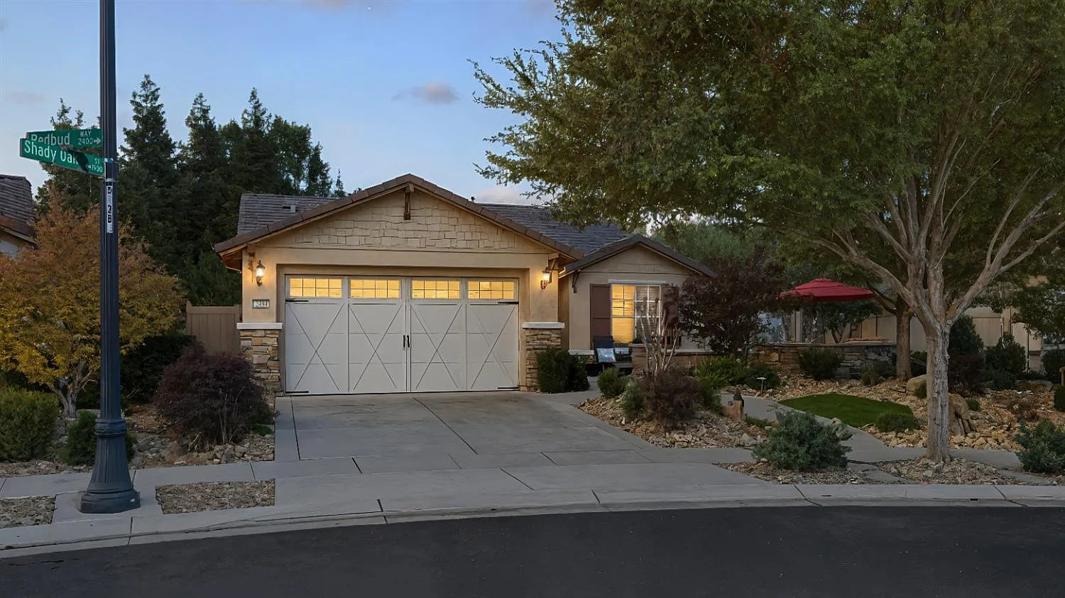 2494 Redbud Way photo 1