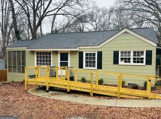 624 W Howell St, Hartwell, GA 30643