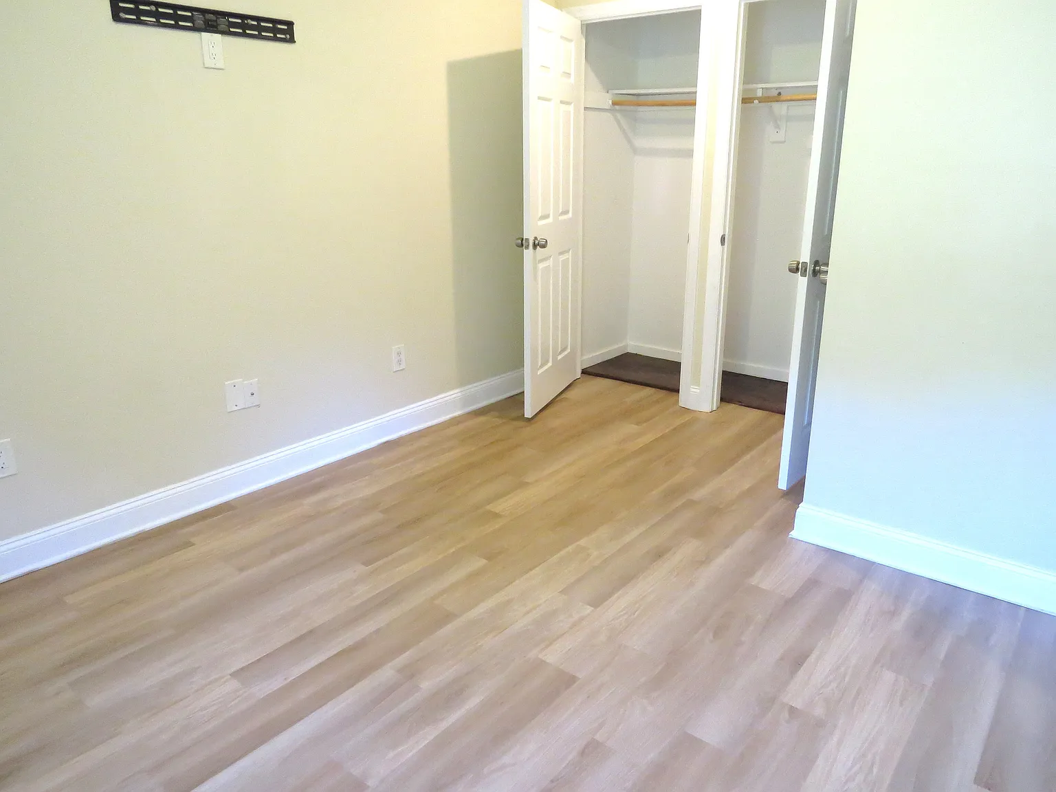 3 bed, 1450 sqft, $4,900 — Photo 3