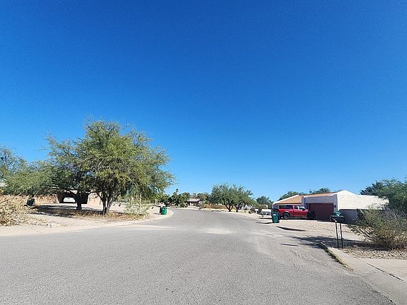 5th image of 7860 E Camino Los Brazos