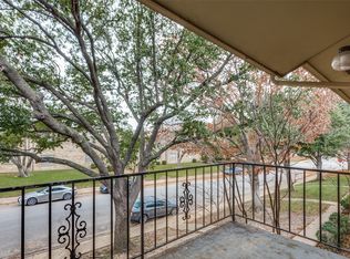 5844 Sandhurst Ln APT D, Dallas, TX 75206