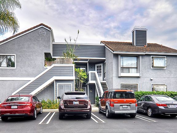 2nd image of 7 Clover Ln #350