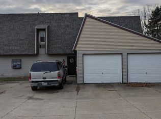 785 Kerns Dr NE APT A, Bolivar, OH 44612