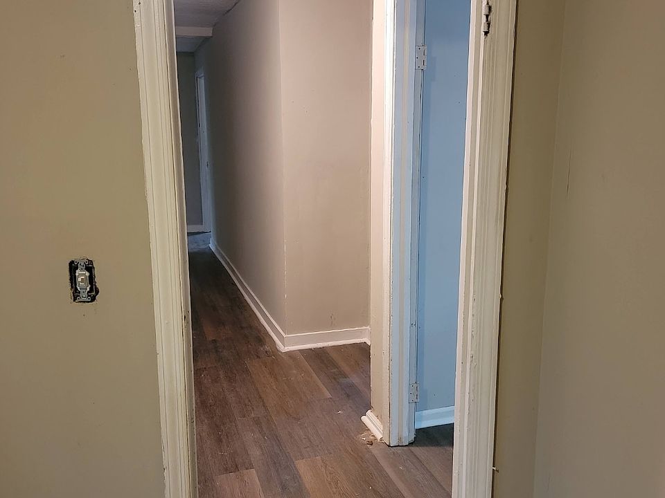 2nd image of 610 Marsha Dr #610