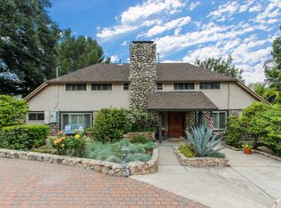 2424 Orange Ave, La Crescenta, CA 91214