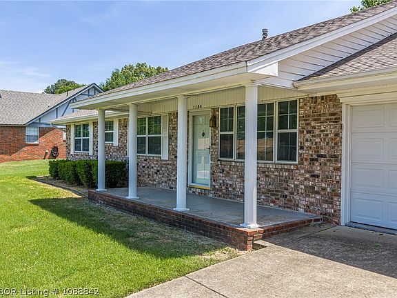 5th image of 1104 Northview Dr